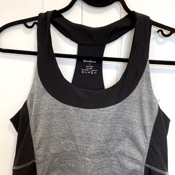 VOGO Athletic Tank - Picture 2 of 3